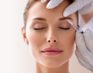 Botulīna toksīna injekcijas